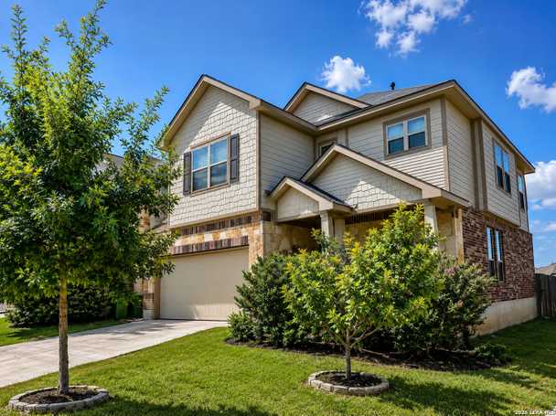 13848 BELLOWS PATH San Antonio, Texas, United States, 78253