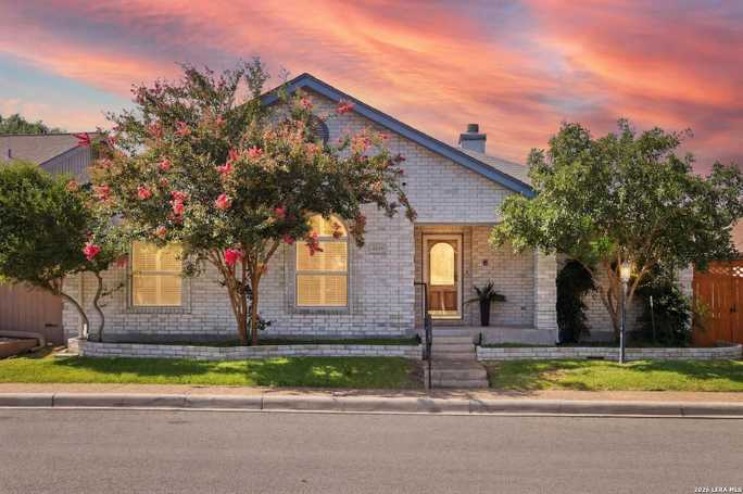 6119 CRESCENT FLS Windcrest, Texas, United States, 78239